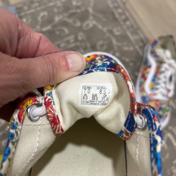 Vans Old Skool x Liberty of London women’s shoes - Picture 6 of 6